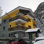 Casa Roberto R1 Apartamento Antey-Saint-André